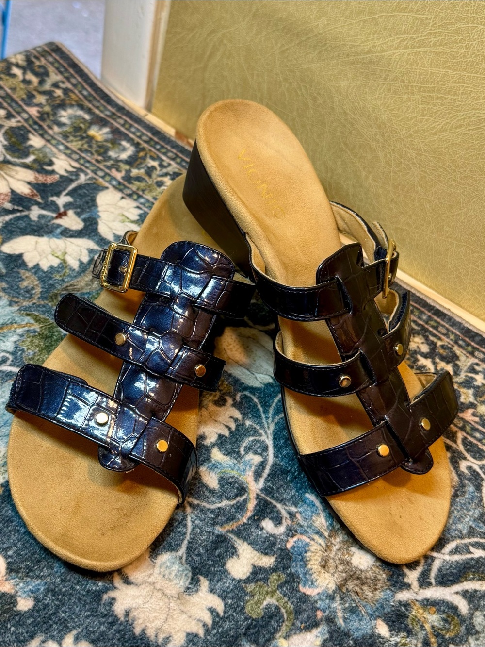 Vionic Radia Blue Triple-Strap Wedge sandal